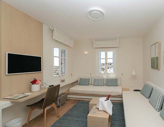 The sitting room at the classic suite
